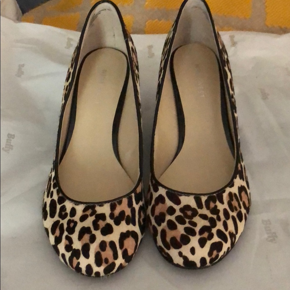 Jessica Simpson leopard faux fur wedges